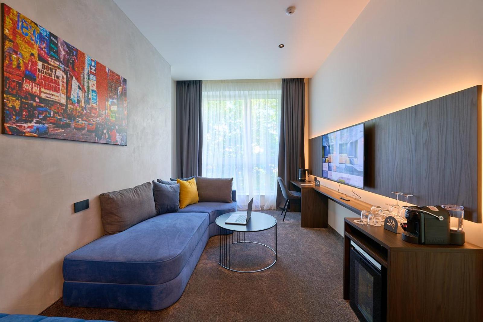 Aparthotel Adella Boutique - Free Secured Parking