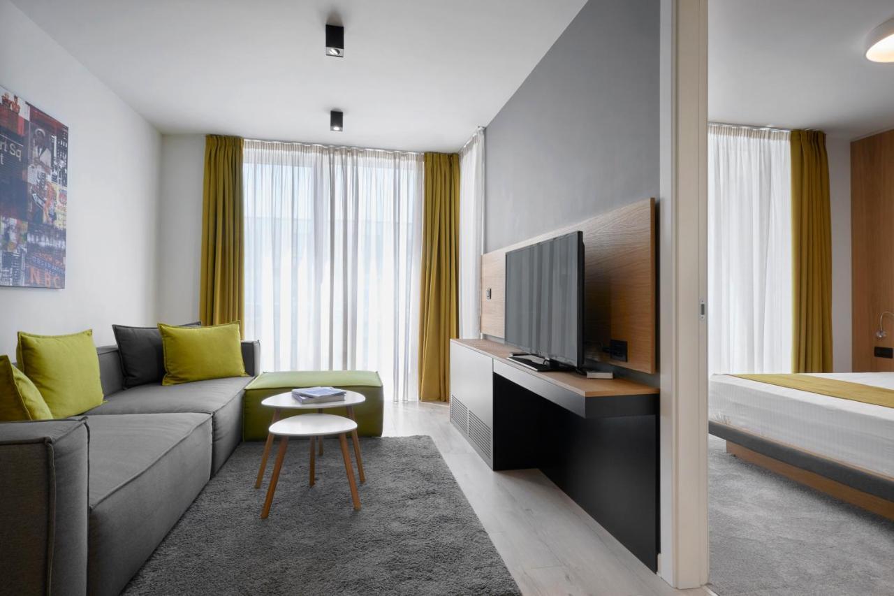 Aparthotel Adella Boutique - Free Secured Parking 4*