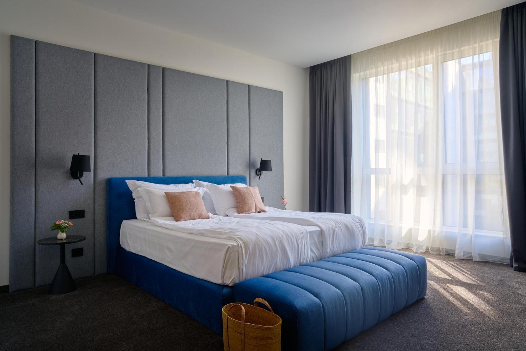 Adella Boutique - Free Secured Parking Sofia